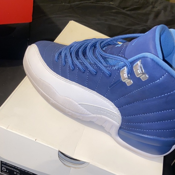 Jordan 12 Indigo Size 5y used once box included